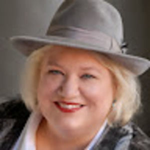 Meet your Posher, Kelli